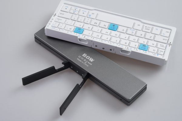 Folding Keyboard-white